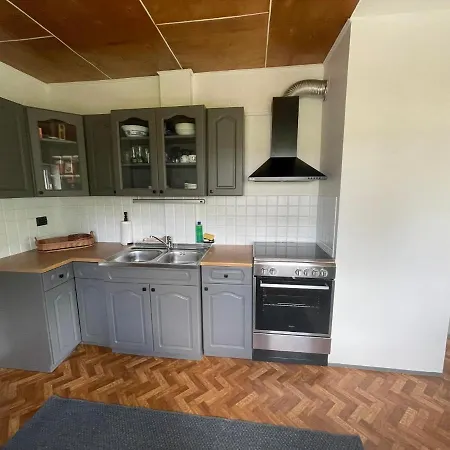 Casa de Férias Merelaehedane Peremaja Paernus