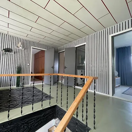 Merelaehedane Peremaja Paernus Feriehus